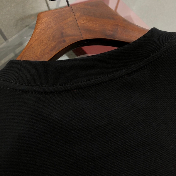 ブランドTシャツ角部分ディテール